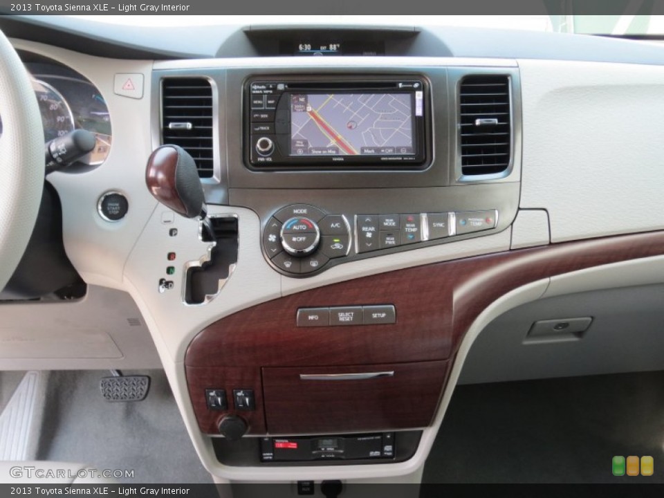 Light Gray Interior Controls for the 2013 Toyota Sienna XLE #70991221