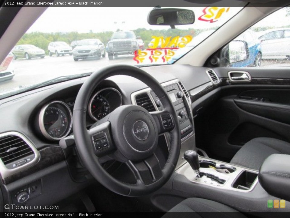 Black Interior Photo for the 2012 Jeep Grand Cherokee Laredo 4x4 #71004046