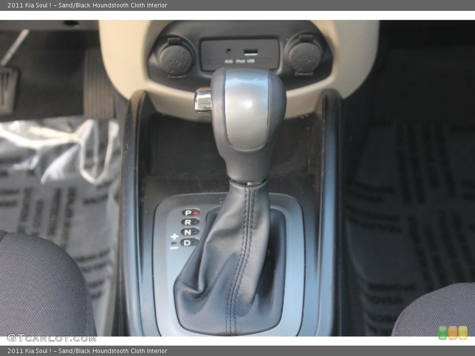 Sand/Black Houndstooth Cloth Interior Transmission for the 2011 Kia Soul ! #71016718
