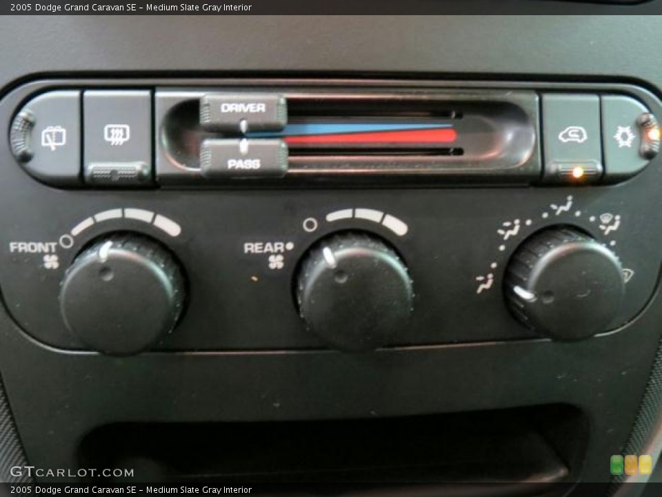 Medium Slate Gray Interior Controls for the 2005 Dodge Grand Caravan SE #71018837
