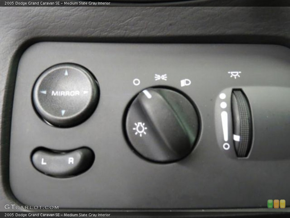 Medium Slate Gray Interior Controls for the 2005 Dodge Grand Caravan SE #71018870