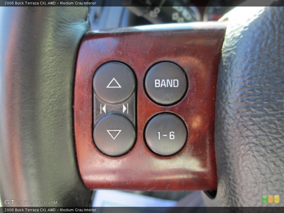 Medium Gray Interior Controls for the 2006 Buick Terraza CXL AWD #71021430