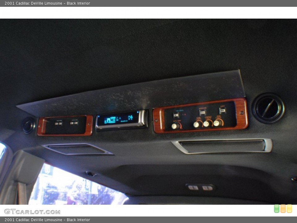 Black Interior Controls for the 2001 Cadillac DeVille Limousine #71033108