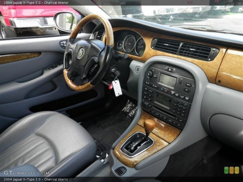 Charcoal Interior Dashboard for the 2004 Jaguar X-Type 3.0 #71045096