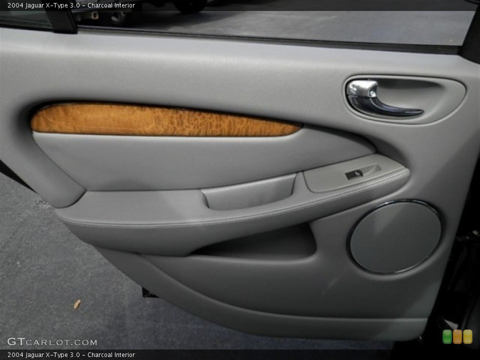 Charcoal Interior Door Panel for the 2004 Jaguar X-Type 3.0 #71045129