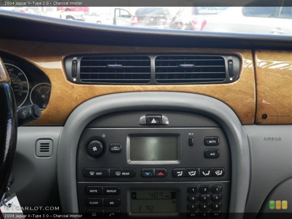 Charcoal Interior Controls for the 2004 Jaguar X-Type 3.0 #71045228
