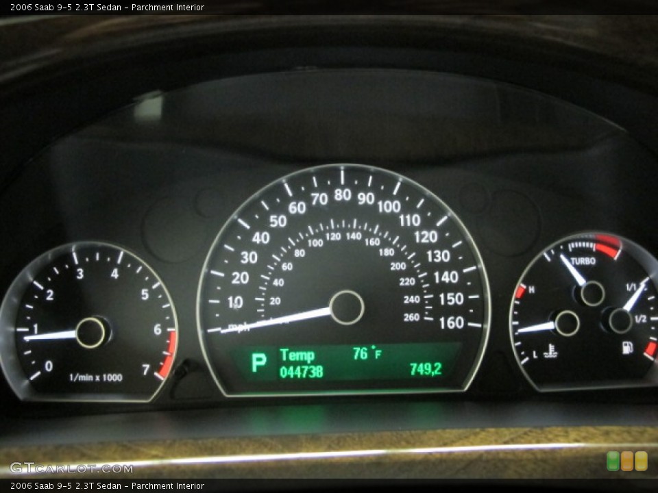 Parchment Interior Gauges for the 2006 Saab 9-5 2.3T Sedan #71046362