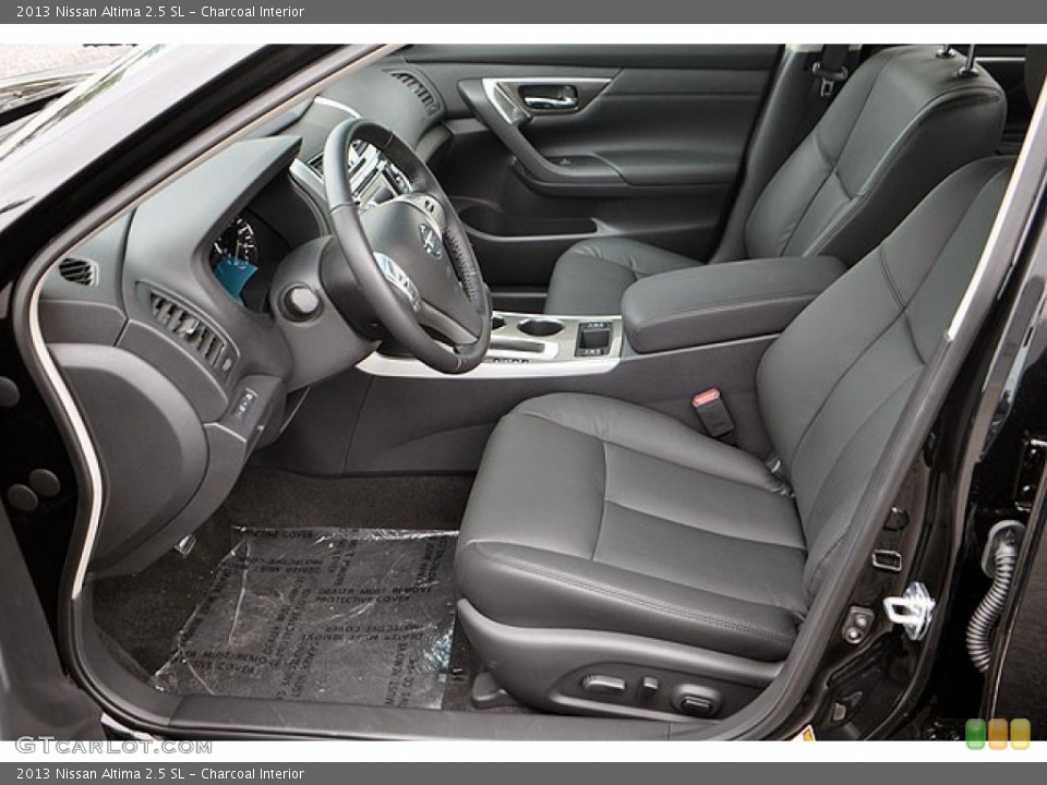 Charcoal Interior Photo for the 2013 Nissan Altima 2.5 SL #71065090