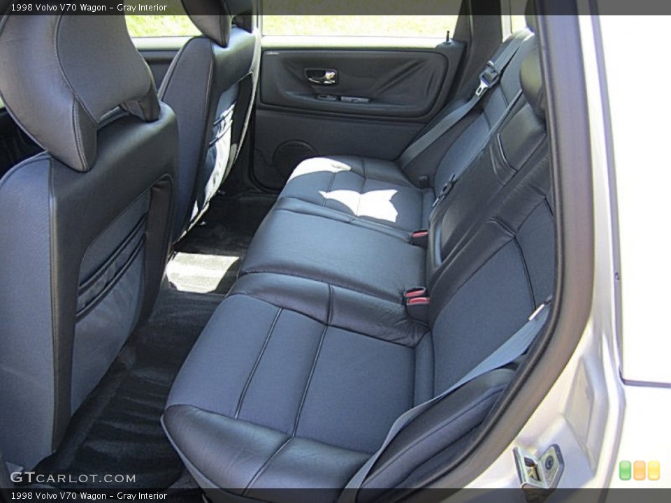 Gray Interior Rear Seat for the 1998 Volvo V70 Wagon #71068615