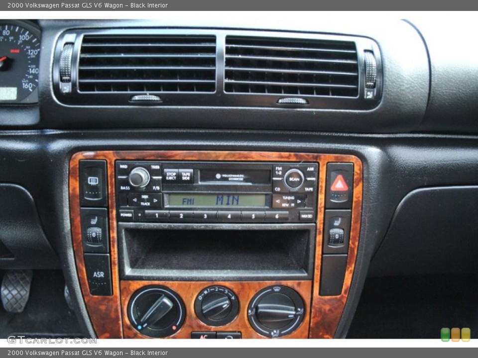 Black Interior Controls for the 2000 Volkswagen Passat GLS V6 Wagon #71076463
