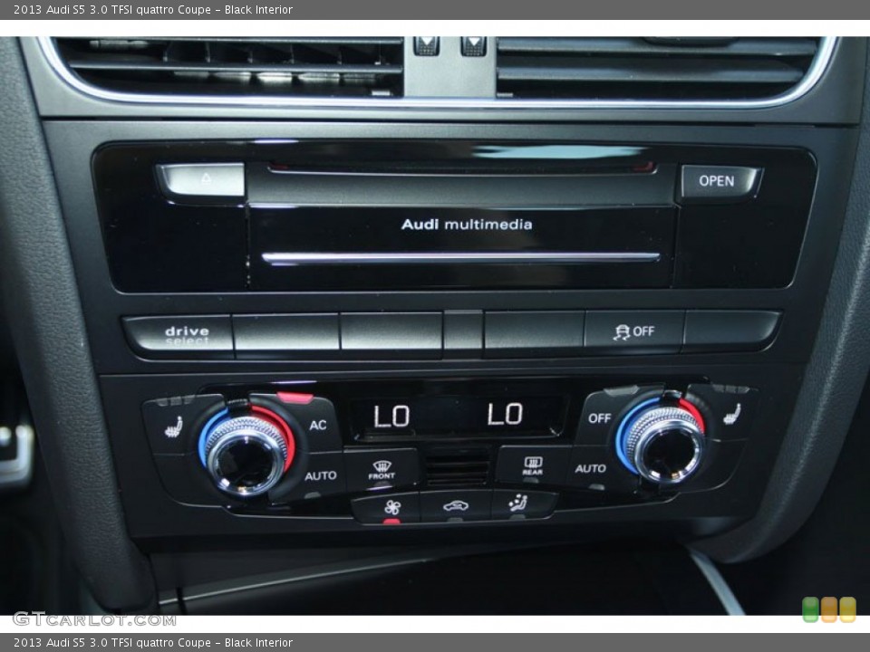 Black Interior Controls for the 2013 Audi S5 3.0 TFSI quattro Coupe #71082997