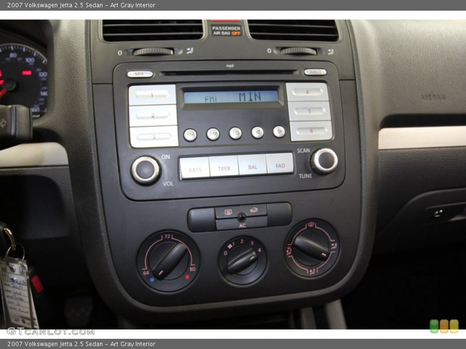Art Gray Interior Controls for the 2007 Volkswagen Jetta 2.5 Sedan #71086060