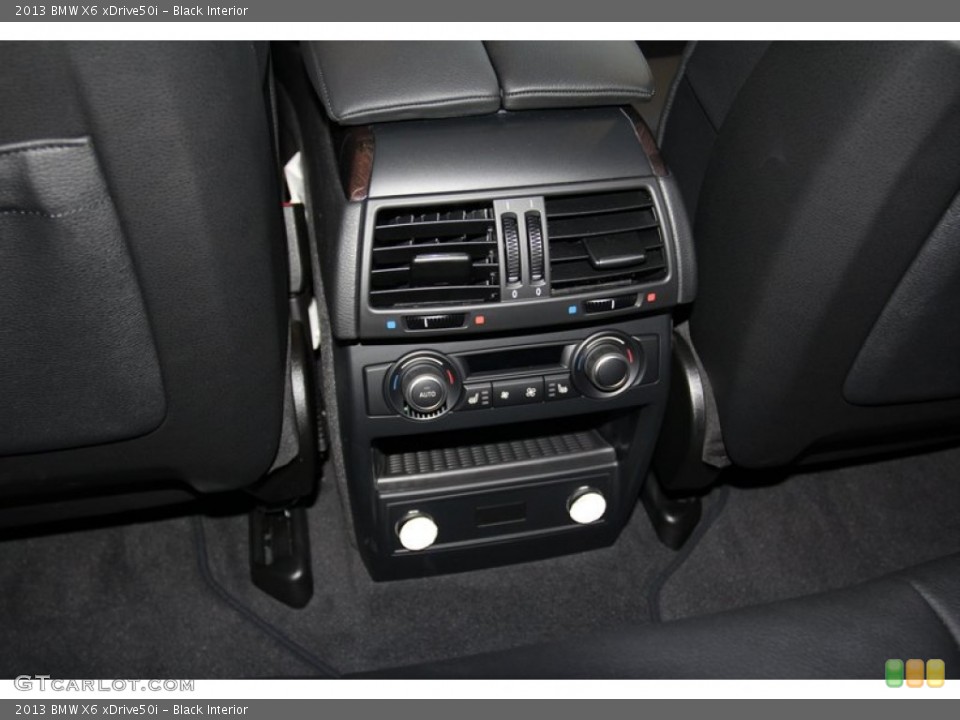Black Interior Controls for the 2013 BMW X6 xDrive50i #71087677