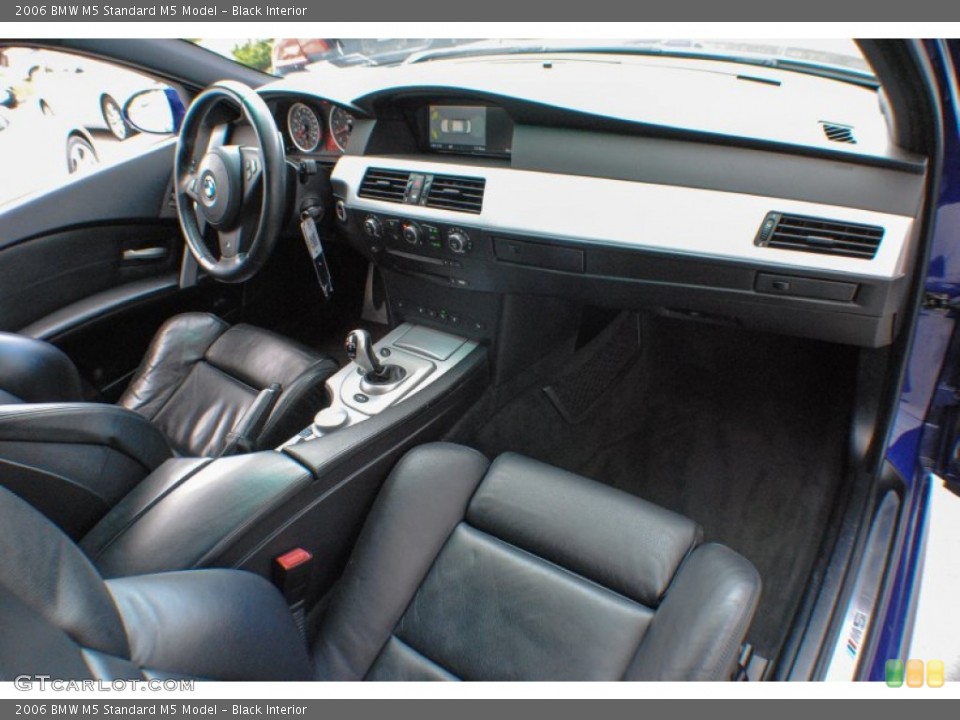 Black Interior Dashboard for the 2006 BMW M5  #71097742