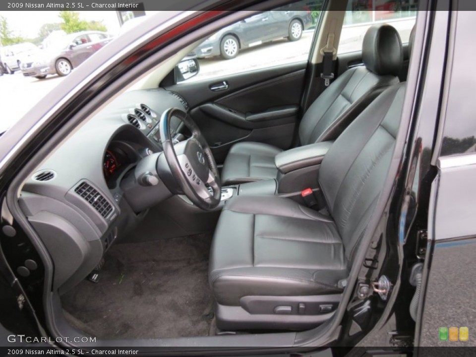 Charcoal Interior Photo for the 2009 Nissan Altima 2.5 SL #71106004