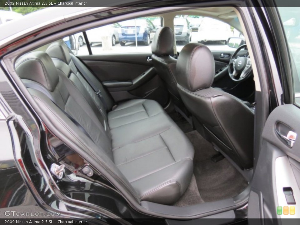 Charcoal Interior Photo for the 2009 Nissan Altima 2.5 SL #71106058