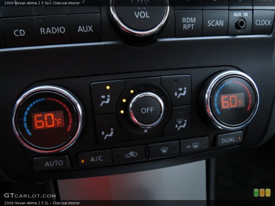 Charcoal Interior Controls for the 2009 Nissan Altima 2.5 SL #71106142