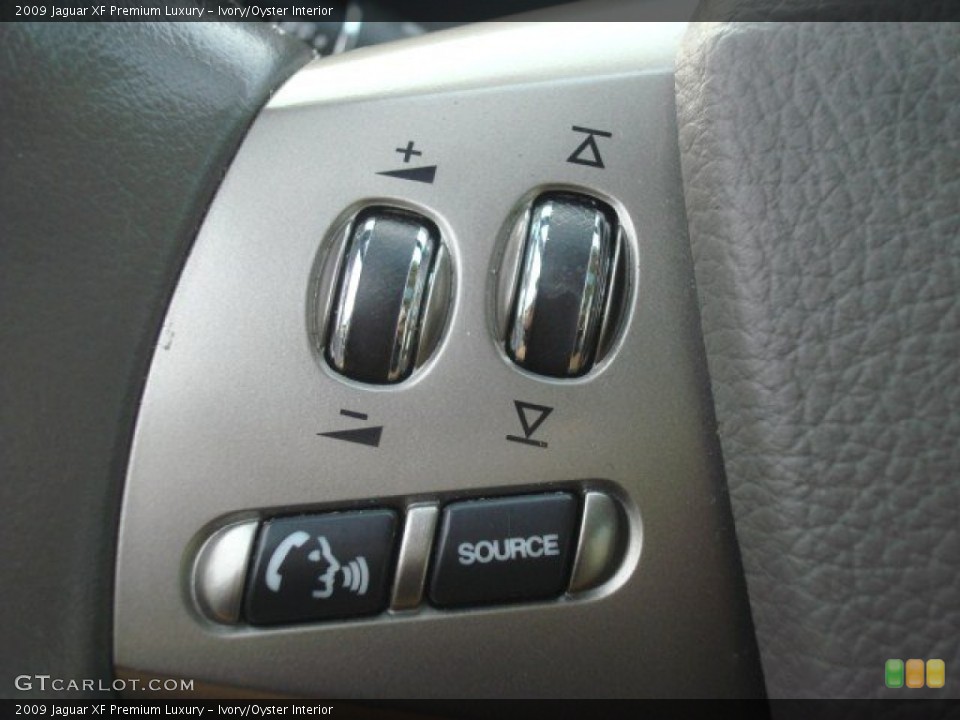 Ivory/Oyster Interior Controls for the 2009 Jaguar XF Premium Luxury #71111408