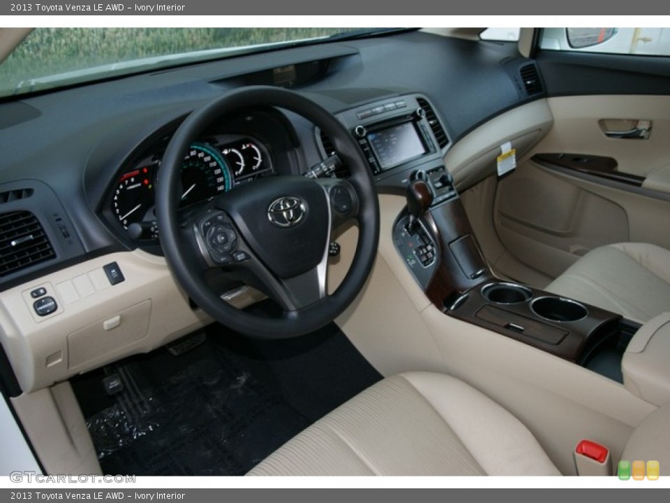 Ivory Interior Photo for the 2013 Toyota Venza LE AWD #71122496