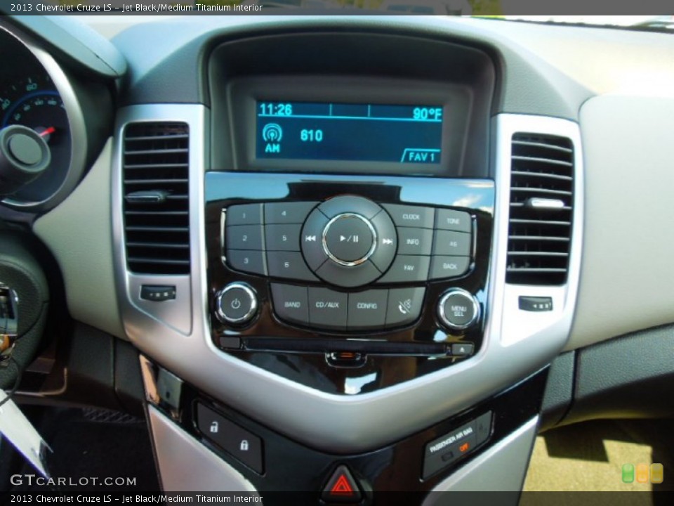 Jet Black/Medium Titanium Interior Controls for the 2013 Chevrolet Cruze LS #71122748