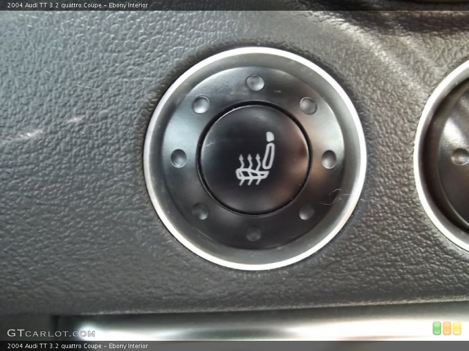 Ebony Interior Controls for the 2004 Audi TT 3.2 quattro Coupe #71123882