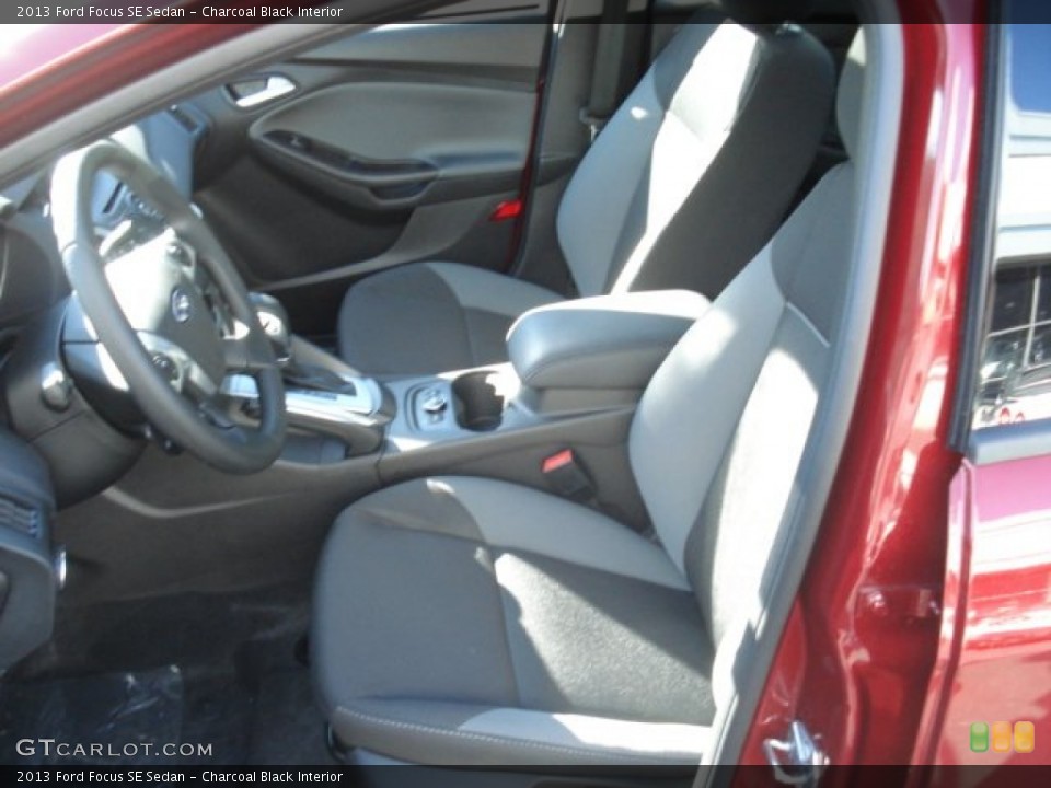 Charcoal Black Interior Front Seat for the 2013 Ford Focus SE Sedan #71130971