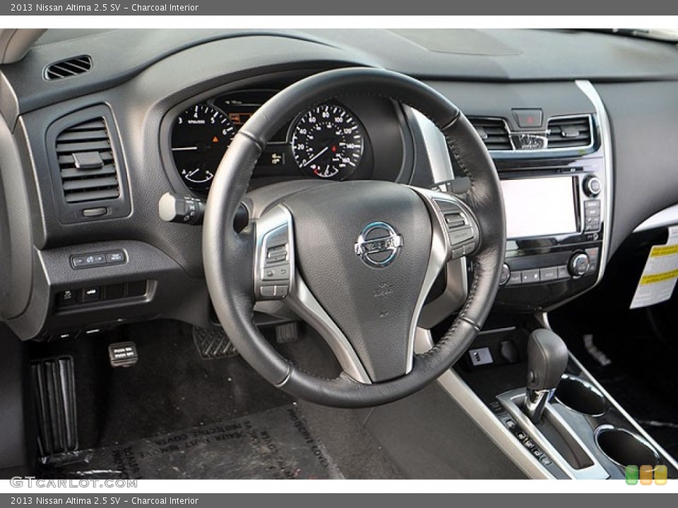 Charcoal Interior Dashboard for the 2013 Nissan Altima 2.5 SV #71133021