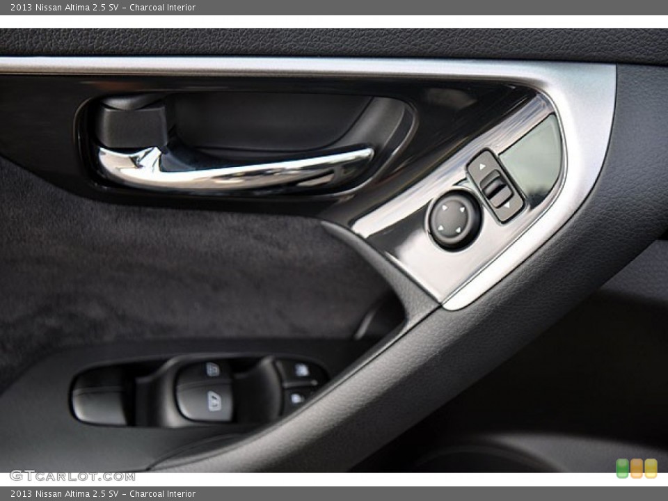 Charcoal Interior Controls for the 2013 Nissan Altima 2.5 SV #71133027