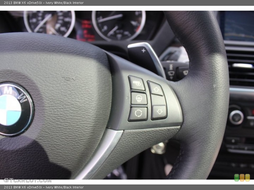 Ivory White/Black Interior Controls for the 2013 BMW X6 xDrive50i #71152752