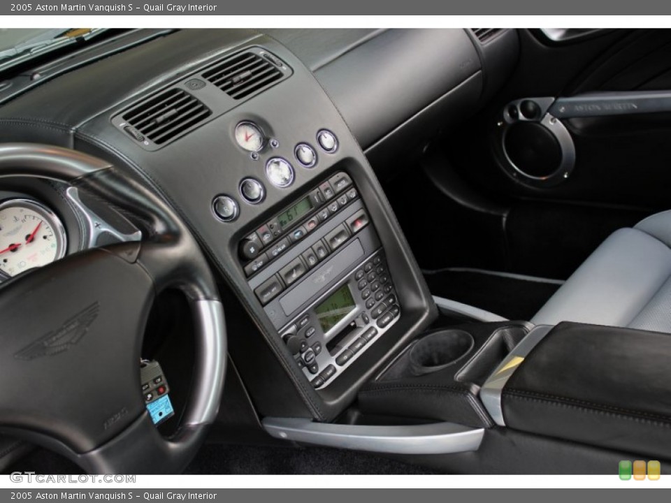 Quail Gray Interior Controls for the 2005 Aston Martin Vanquish S #71160282