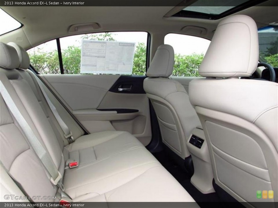 Ivory Interior Photo for the 2013 Honda Accord EX-L Sedan #71179494