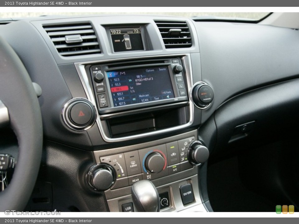 Black Interior Controls for the 2013 Toyota Highlander SE 4WD #71188111