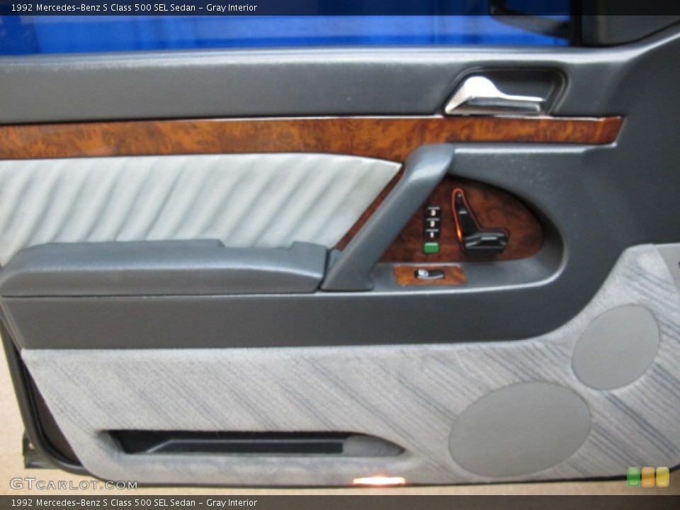 Gray Interior Door Panel for the 1992 Mercedes-Benz S Class 500 SEL Sedan #71212528