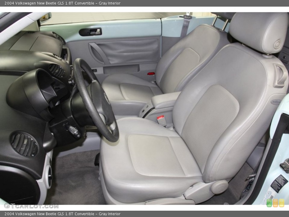 Gray Interior Photo for the 2004 Volkswagen New Beetle GLS 1.8T Convertible #71241841