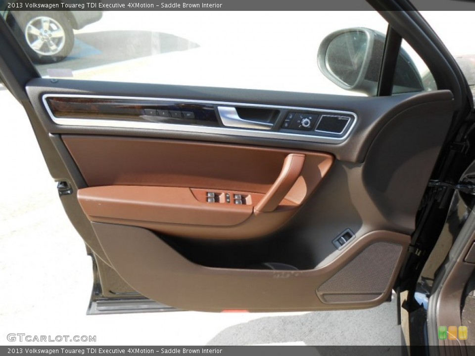 Saddle Brown Interior Door Panel for the 2013 Volkswagen Touareg TDI Executive 4XMotion #71252466