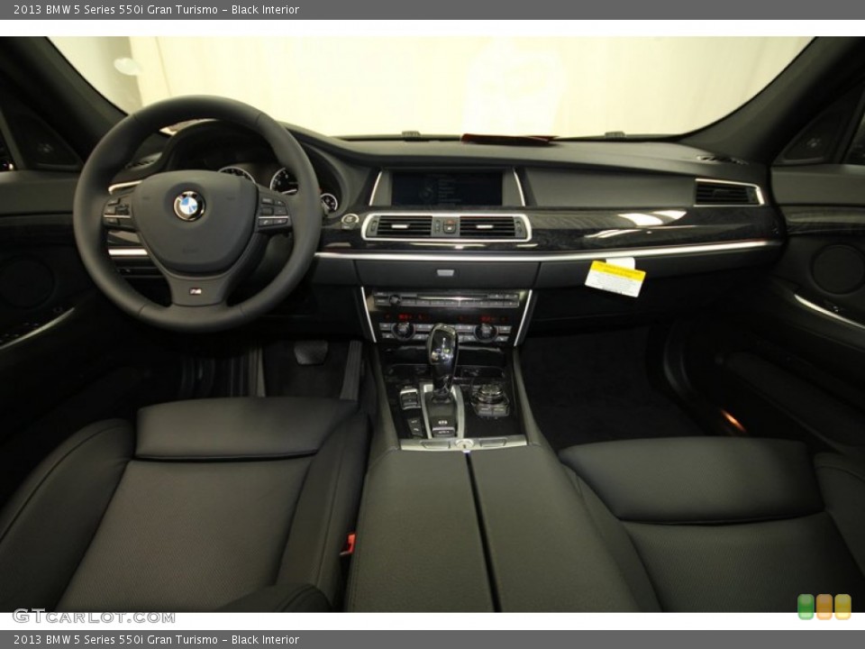 Black Interior Dashboard for the 2013 BMW 5 Series 550i Gran Turismo #71299198