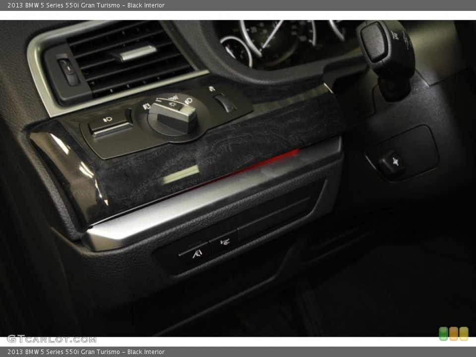 Black Interior Controls for the 2013 BMW 5 Series 550i Gran Turismo #71299375