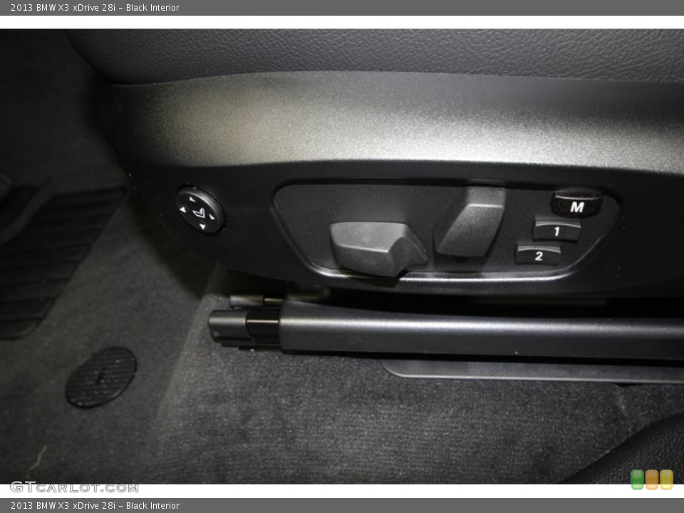 Black Interior Controls for the 2013 BMW X3 xDrive 28i #71302309