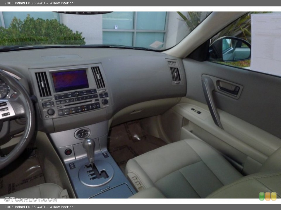 Willow Interior Dashboard for the 2005 Infiniti FX 35 AWD #71305063