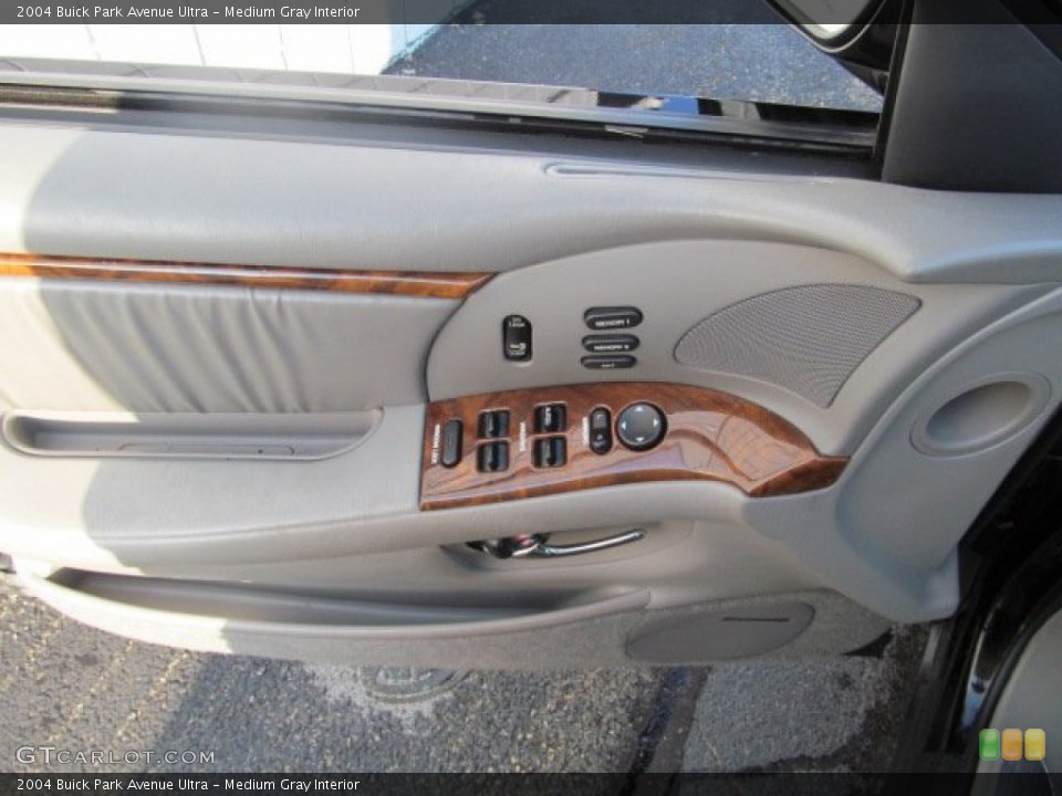 Medium Gray Interior Door Panel for the 2004 Buick Park Avenue Ultra #71310595