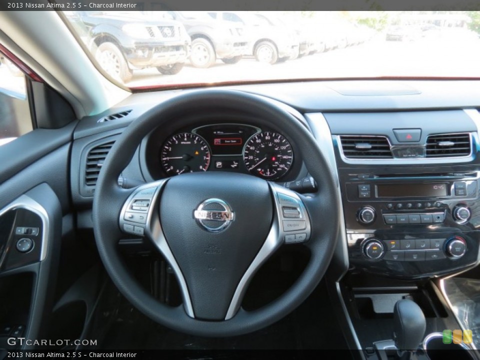 Charcoal Interior Dashboard for the 2013 Nissan Altima 2.5 S #71315272