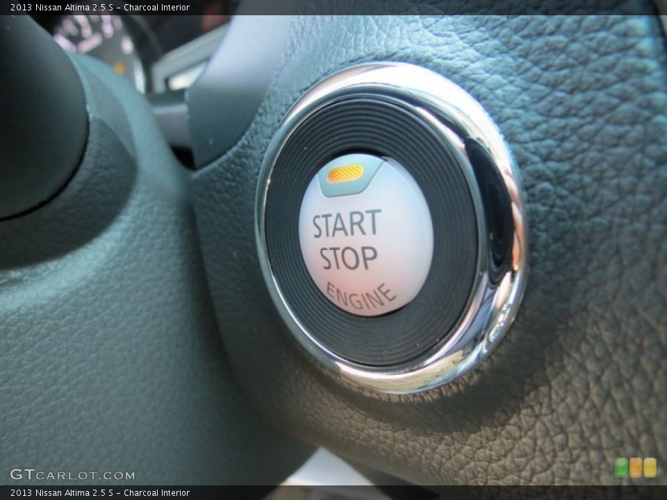 Charcoal Interior Controls for the 2013 Nissan Altima 2.5 S #71315467