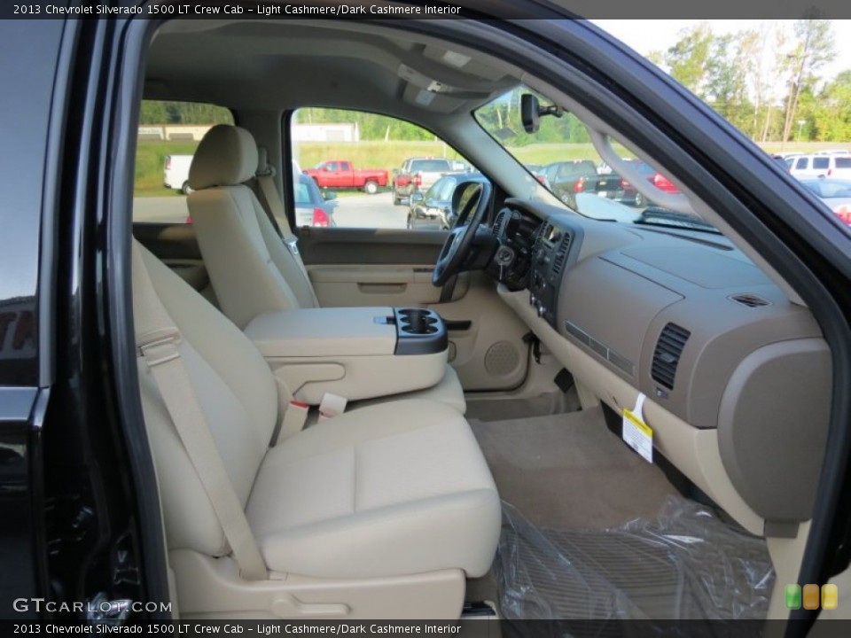 Light Cashmere/Dark Cashmere Interior Photo for the 2013 Chevrolet Silverado 1500 LT Crew Cab #71318302