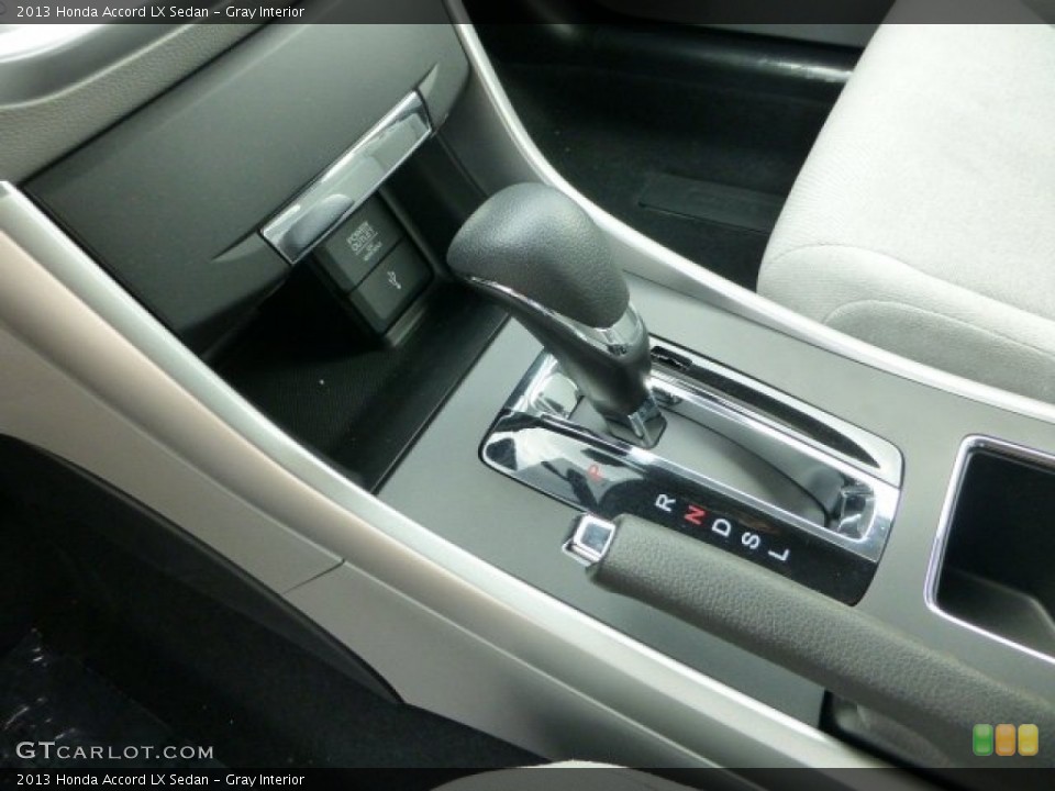 Gray Interior Transmission for the 2013 Honda Accord LX Sedan #71318839