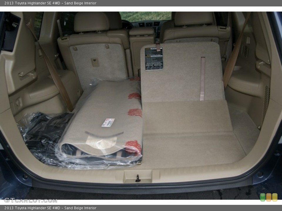 Sand Beige Interior Trunk for the 2013 Toyota Highlander SE 4WD #71321869