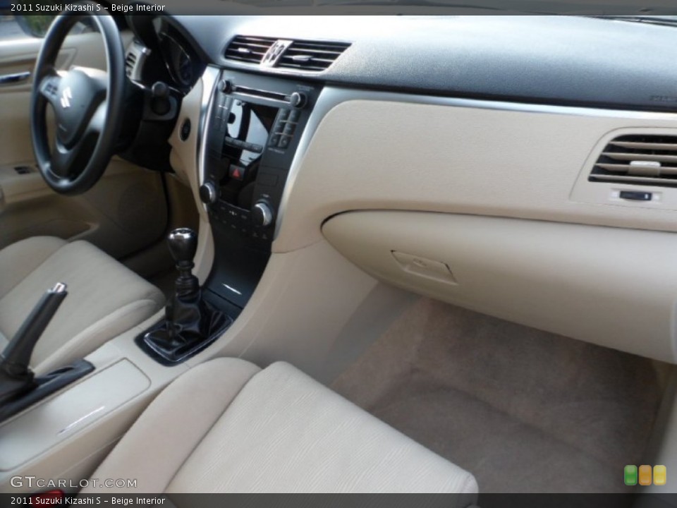 Beige Interior Dashboard for the 2011 Suzuki Kizashi S #71330192