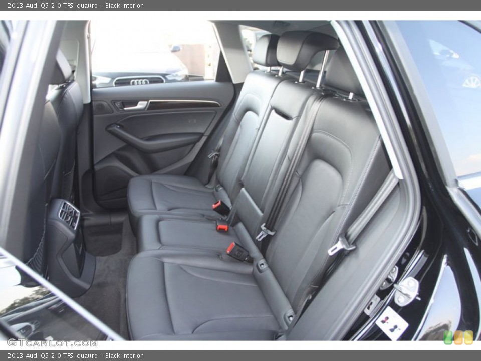 Black Interior Rear Seat for the 2013 Audi Q5 2.0 TFSI quattro #71355215