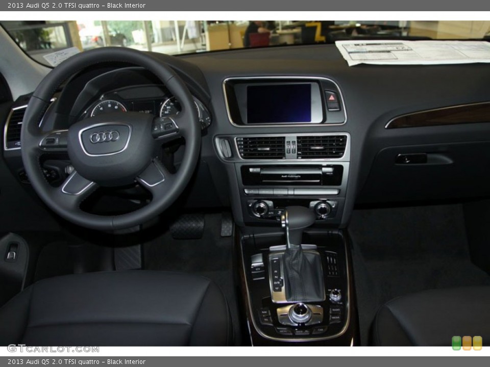 Black Interior Dashboard for the 2013 Audi Q5 2.0 TFSI quattro #71355479