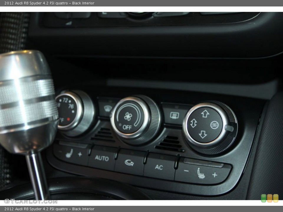 Black Interior Controls for the 2012 Audi R8 Spyder 4.2 FSI quattro #71355746