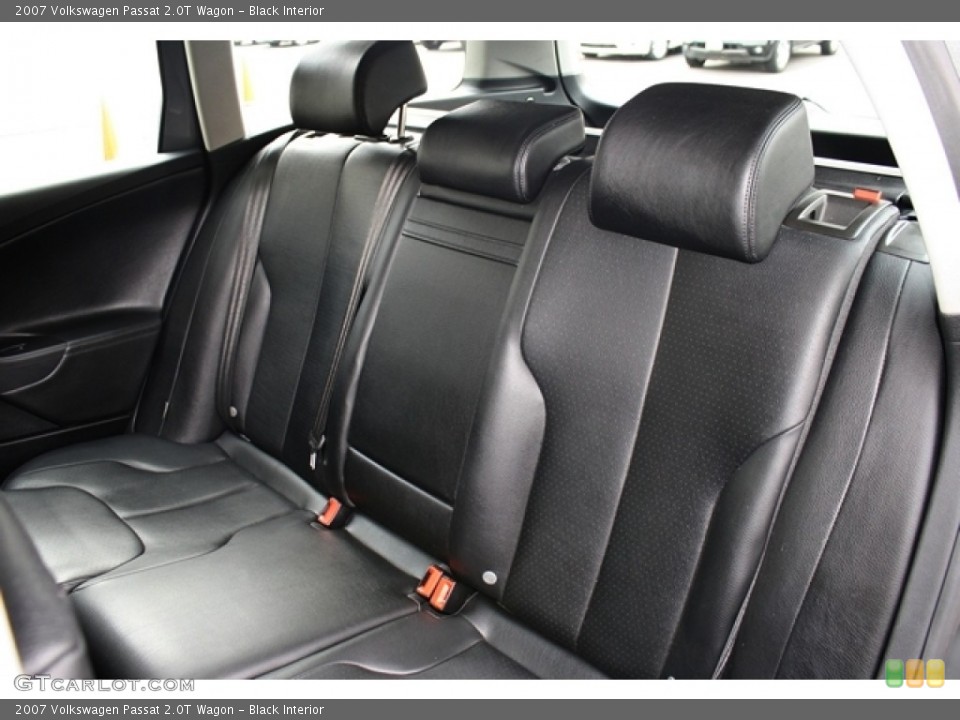 Black Interior Rear Seat for the 2007 Volkswagen Passat 2.0T Wagon #71378621